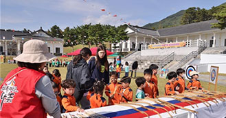 수석 공원에서는 어린이 활쏘기 및 전통 놀이 체험행사가 열린다. (사진=구례군)