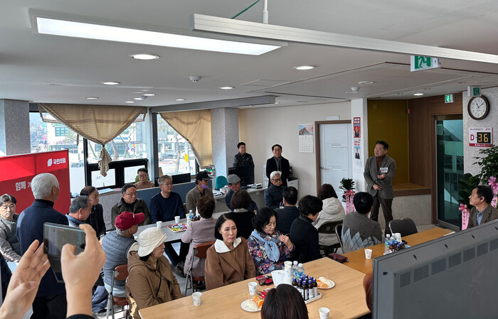 신성범 예비후보는 국민의힘 거창군 주요 당직자들과 간담회를 갖고 단합된 모습을 보였다.(사진=신성범 후보 사무소)