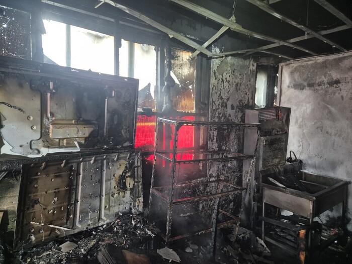 11일 오후 1시34분쯤 충남 당진시 송악읍 기지시리 한 음식점에서 불이 나 17분만에 꺼졌다.(사진=당진소방서)