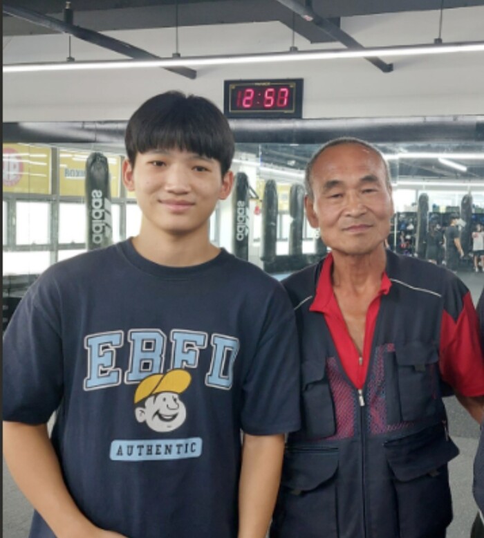 이영웅 선수와 오장균 챔프(우측)