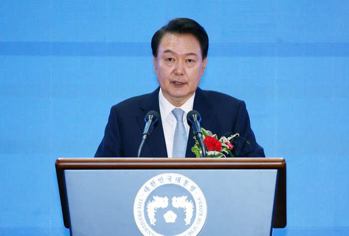  윤석열 대통령이 3일 서울 중구 장충체육관에서 열린 제52회 어버이날 기념식에서 축사하고 있다. 2024.5.3 [대통령실통신사진기자단]