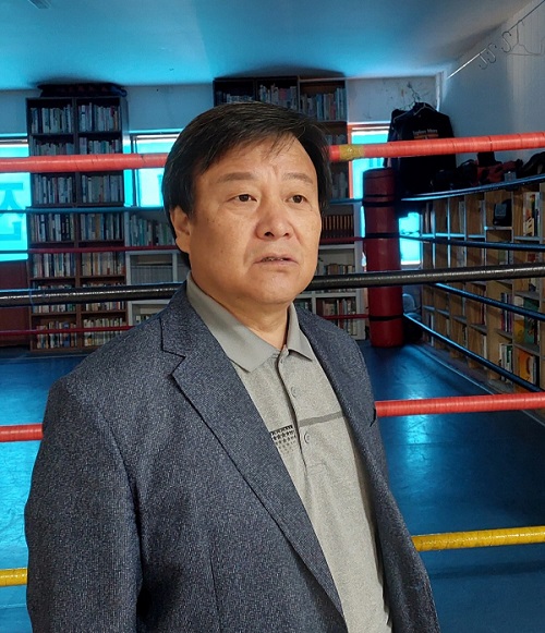 필자의 체육관을 방문한 김장성 심판위원