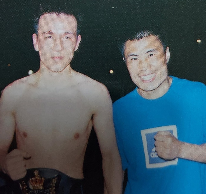 슈퍼밴텀급 챔피언 권일과 세계챔피언 최요삼(우측)