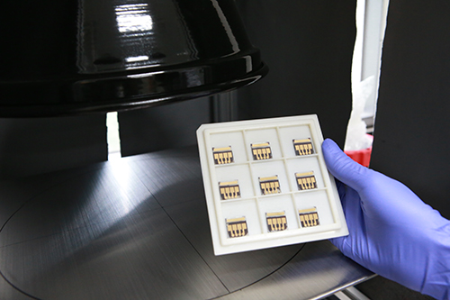 펄스 형태의 열처리 방식으로 개발한 차세대 퀀텀닷 태양전지.(사진=DGIST)