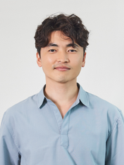 조경일 작가(피스아고라 대표)