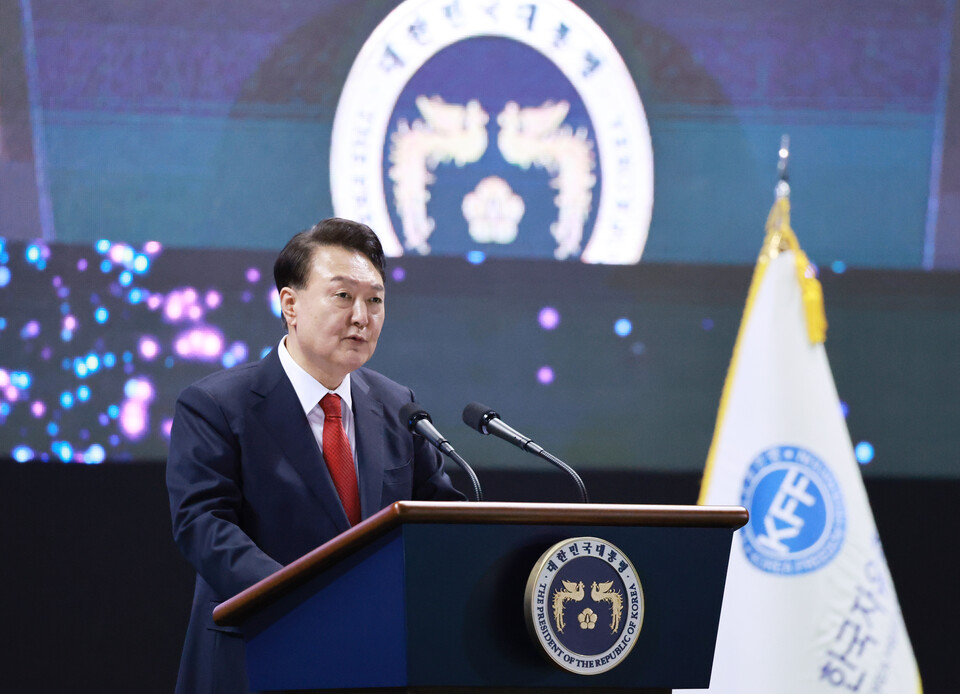 윤석열 대통령이 지난 4일 인천 남동체육관에서 열린 한국자유총연맹 창립 제70주년 기념식에서 축사하고 있다. (사진=연합뉴스)