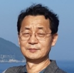 김경은 칼럼니스트(전, 경향신문)