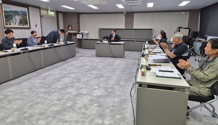 2024년도 지적재조사사업 경계결정위원회.(사진=고성군)