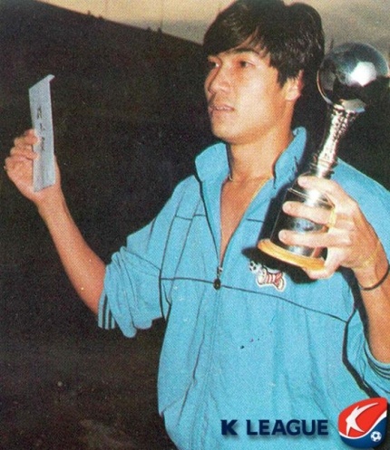 K리그 득점왕과 도움왕을 차지한 태국 출신 전 럭키금성 피아퐁 피아온(사진=한국프로축구연맹)