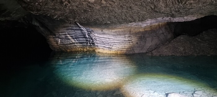 충주활옥동굴내 새롭게 선보이게 될 지하 3층 600m 인공호수의 모습이다. (사진 (주)영우자원 제공)