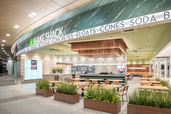 롯데몰 김포공항점에 개점한 SPC 쉐이크쉑 김포점 전경 [사진출처=SPC]