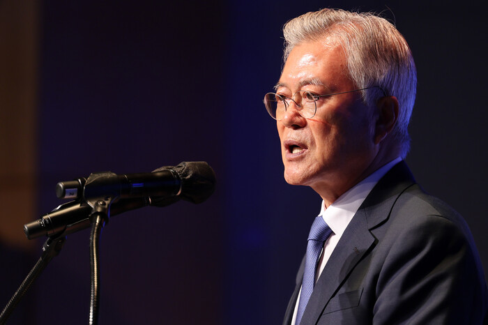 20일 전남 영암군 호텔 현대에서 열린 '9·19 평양공동선언 6주년 전남 평화회의'에서 문재인 전 대통령이 연설하고 있다. (사진=연합뉴스)