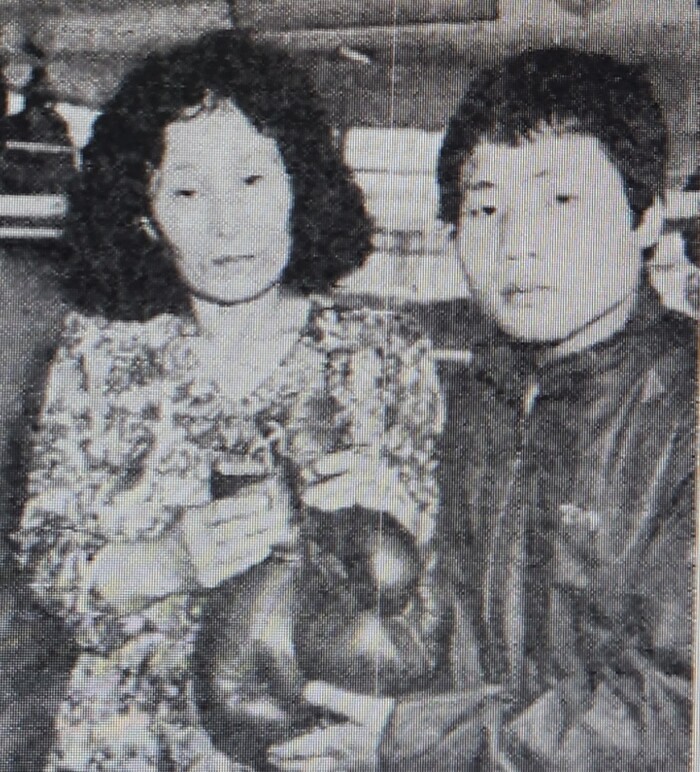 1982년 6월 17년만에 모친 한계숙 여사와 상봉한 권철(우측)