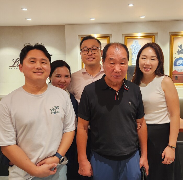 정순현 챔프(중앙)와 딸과 사위들