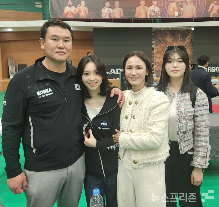 최완일대표 가족사진