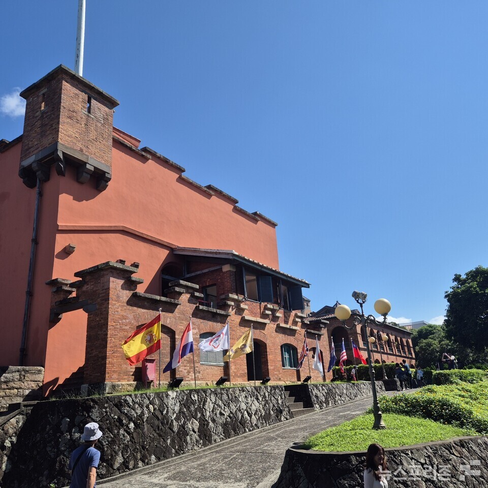 이틀날 방문한 1628년 스페인에 의해 처음 목조로 지어진 요새