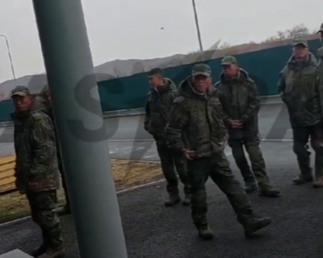 러시아에 파병된 북한군으로 추정되는 병사들(텔레그램 아스트라 갈무리)