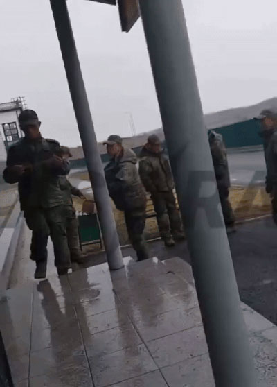 러시아 훈련장에서 훈련받는 북한 군인들. (영상=텔레그램 갈무리)