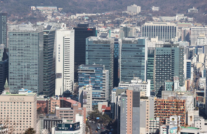 서울 남산에서 내려다 본 도심 빌딩들. (사진=연합뉴스)