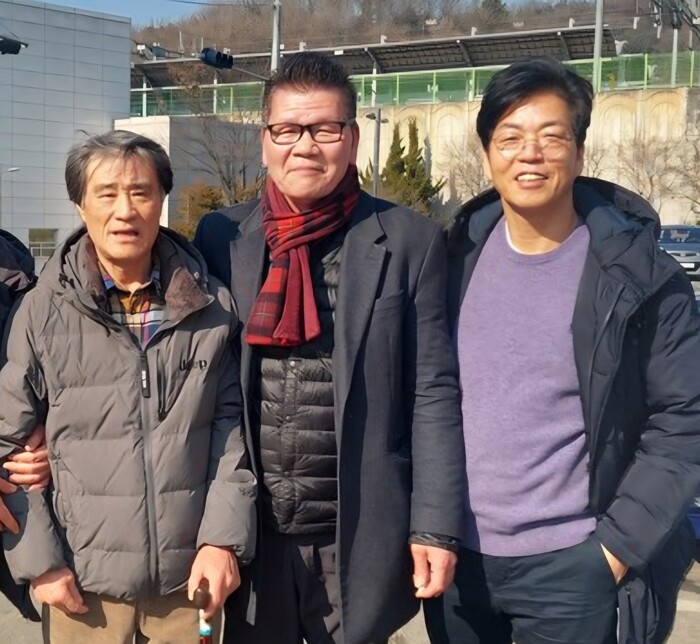 황철순 감독 안달호실장 김민기 관장(좌측부터).