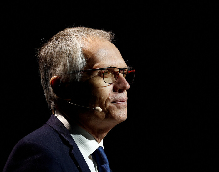 카를로스 타바레스 스텔란티스 CEO가 지난 10월15일 프랑스 파리모터쇼에서 연설하고 있다. (사진=REUTERS 연합뉴스)