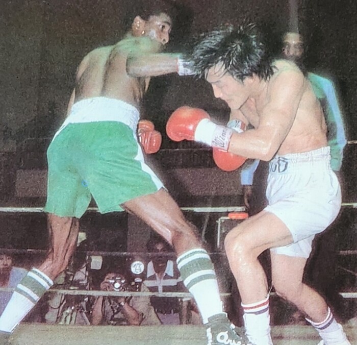 김치복과 일전을 펼치는 사파타(좌측)