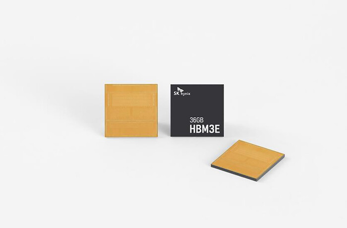 SK하이닉스가 세계 최초로 양산하기 시작한 HBM3E 12단 신제품. (사진=SK하이닉스 제공)