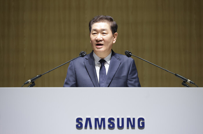 삼성전자 주총 의장인 한종희 부회장이 19일 정기 주주총회에서 인사말을 하고 있다. (사진=연합뉴스)