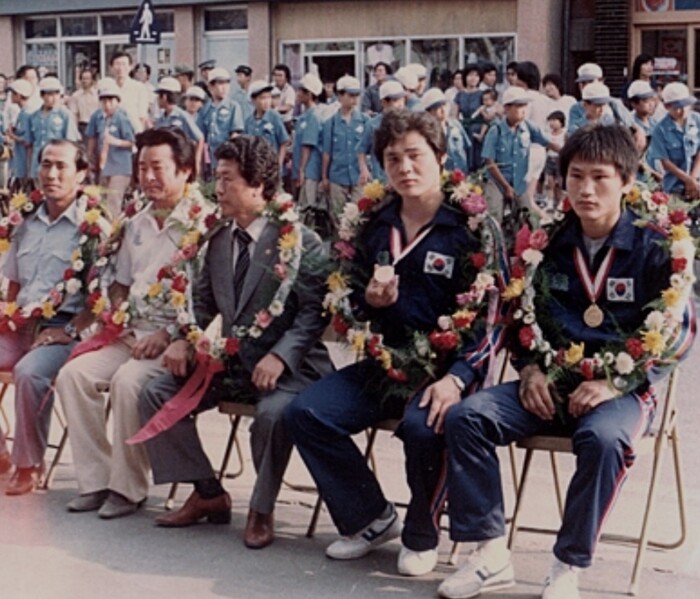 아시아 선수권 금메달 환영식 김의진 (우측)