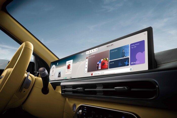 제네시스 차량 내부 인포테인먼트 시스템 모니터에 ‘제네시스 뮤직’이 적용된 모습. (사진=현대차 제공)