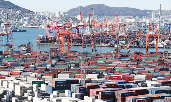 3월 산업생산이 제조업의 선전으로 2개월 연속 증가했으나 소비와 투자는 모두 줄어들었다. (사진=연합뉴스)