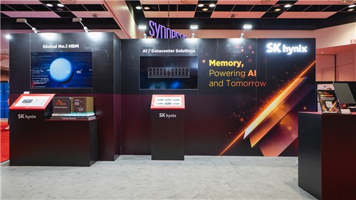 미국 캘리포니아주 샌타클래라에서 파운드리 업계 1위 TSMC가 지난달 23일(현지시각) 연 기술 심포지엄에 참가한 SK하이닉스 전시 부스 모습. (사진=SK하이닉스 제공)