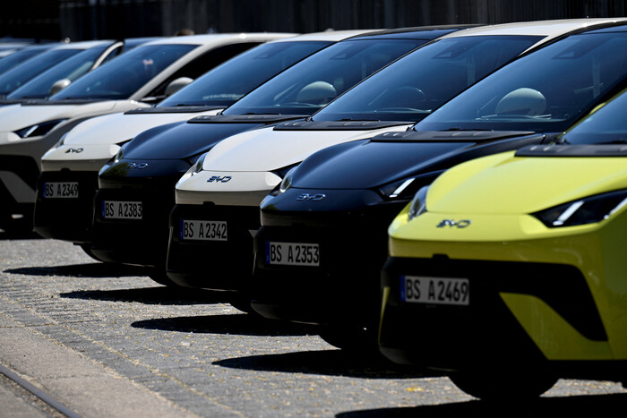 BYD 전기차가 지난 21일(현지시각) 독일 베를린의 자동차 시장에 세워져 있다. (사진=REUTERS 연합뉴스)