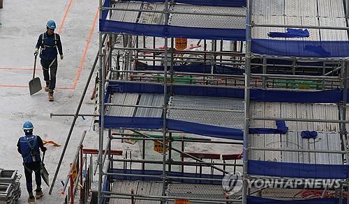 노후 도시의 정비사업도 변화가 예상된다. 다만 이 대통령이 이번 선거 때도 재건축초과이익환수제 폐지에 대해 일절 언급하지 않은 만큼 이 부분에 대한 규제 완화는 기대하기 어렵다는 의견이 나온다 ⓒ 사진=연합뉴스)