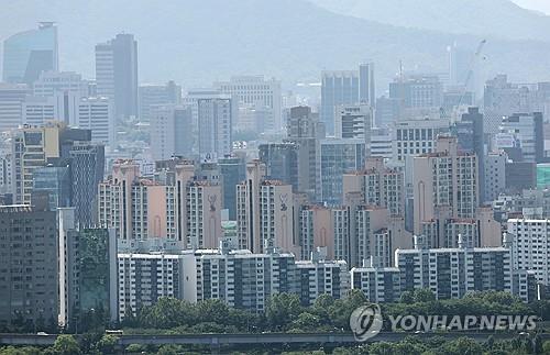 공공 공급은 시간차가 있고, 정비사업은 행정 절차상 수년이 걸리는 만큼, 공급 부족 우려는 여전히 유효하다. ⓒ 사진=연합뉴스)