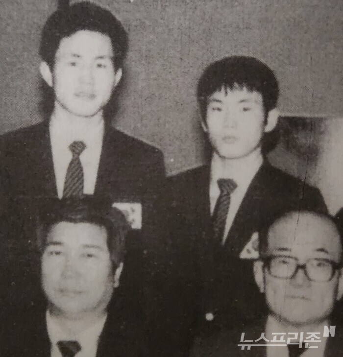 인도네시아 대통령배 금메달 고희룡(뒷줄 왼쪽)과 서정수(뒷줄 오른쪽).