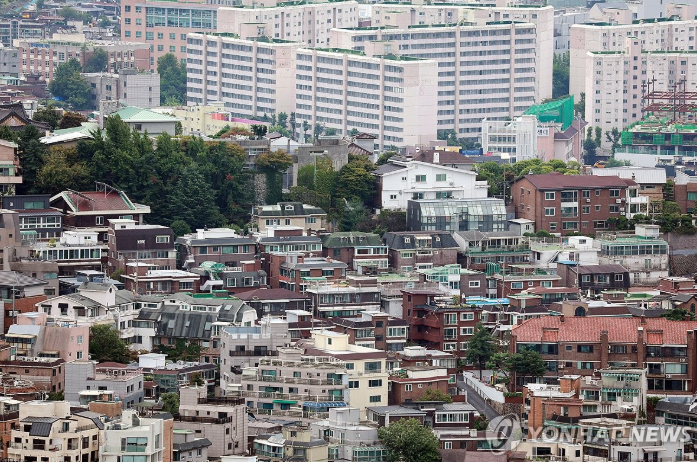지난 7일 서울 남산에서 바라면 서울 시내 아파트 등 주택 단지. (사진=연합뉴스)