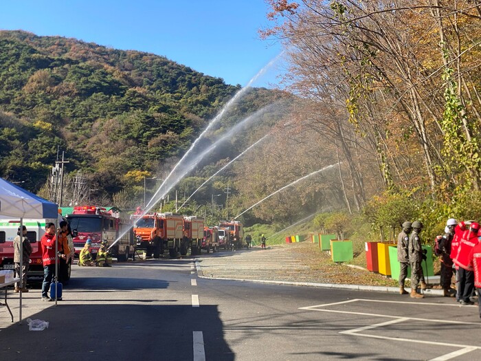 산불진화훈련을 실시하고 있다(사진=광주광역시)