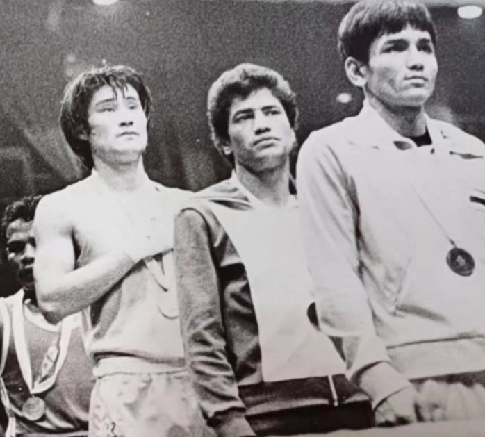 국제대회 5관왕 황철순(왼쪽 손 올린 이).