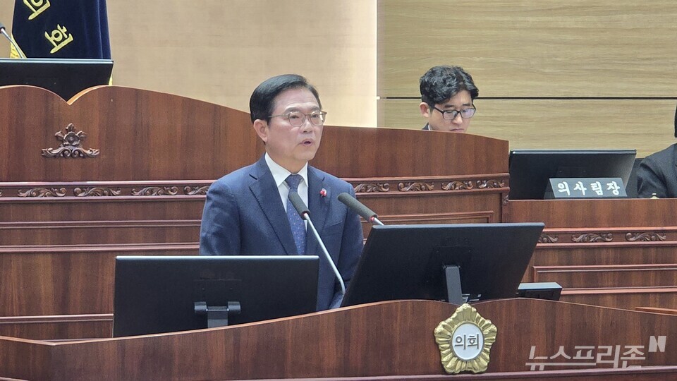 김석필 천안시장 권한대행(사진=김형태 기자).