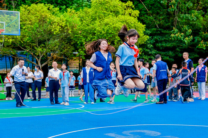 현대차 관계자들이 중국 현지에서 사회문화활동에 참여하고 있다. (사진=현대차 제공) 