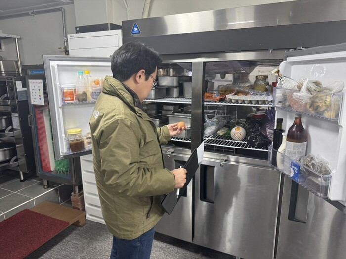 마산회원구 무료급식소 동절기 위생∙안전점검 .(사진=창원시)