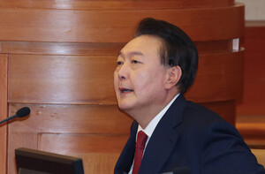 [속보] <b>윤석열</b> 대통령, <b>헌재 탄핵심판</b> 출석