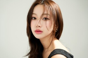 하나유리 "용기내 새로운 도전"...Viu '락락: 사랑의 감각' 출연 - 뉴스 썸네일 이미지